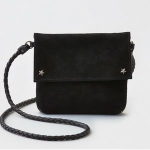 AEO SOFT FOLD CROSSBODY BAG